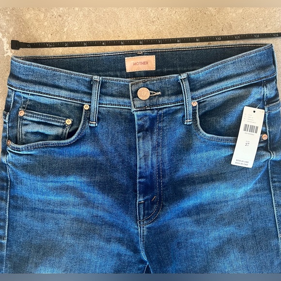 MOTHER The Weekender Fray Jeans From Anthropologie | Size 27 Womens NWT - Picture 13 of 16